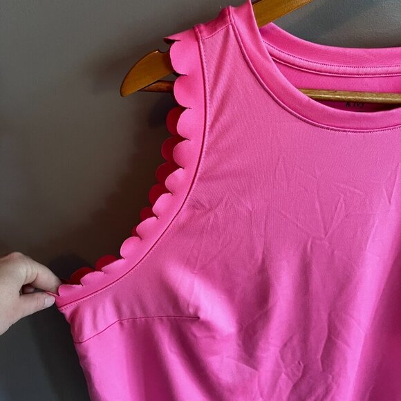 Crown & Ivy Sleeveless Athletic Tank Top Pink Barbiecore Scalloped Edges XXL - Picture 2 of 7